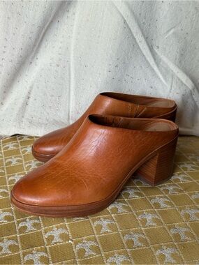 Frye Joan Campus Mule - Women's Tan Leather Block Heel Mule